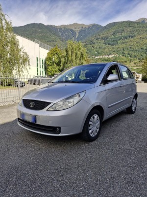 Tata Vista 1.4 Safine 8 75 /CV)